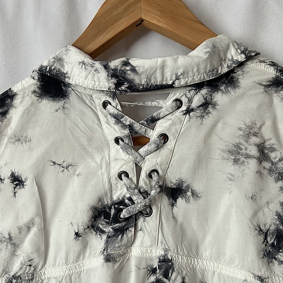 Rock & Republic Sexy High Low Keyhole Long Tank Top Shirt **Size L** 🔥🔥 - Picture 4 of 5